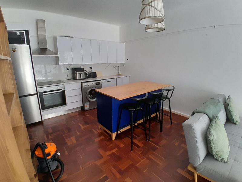 To Let 3 Bedroom Property for Rent in Vredehoek Western Cape